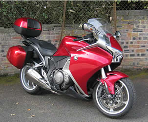 VFR1200F red